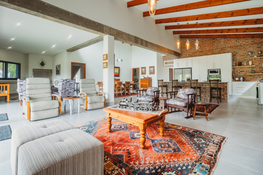 3 Bedroom Property for Sale in Heatherlands Western Cape